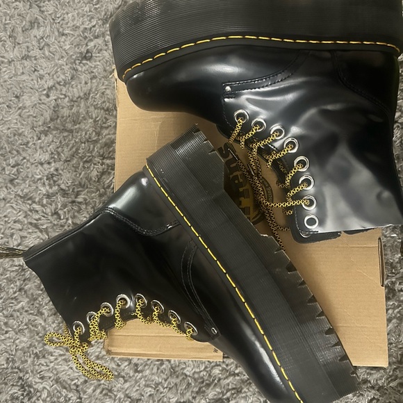 Jadon Max DrMarten Boots with Gold Laces - Picture 3 of 5